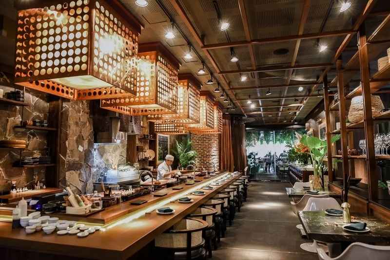Mẫu thiết kế nội thất nhà hàng Nhật Bản phong cách hiện đại cổ điển
