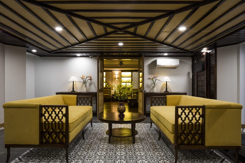 Phòng khách được thiết kế theo phong cách nội thất Tropical